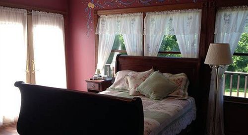 The Yorkshire Inn Phelps 外观 照片